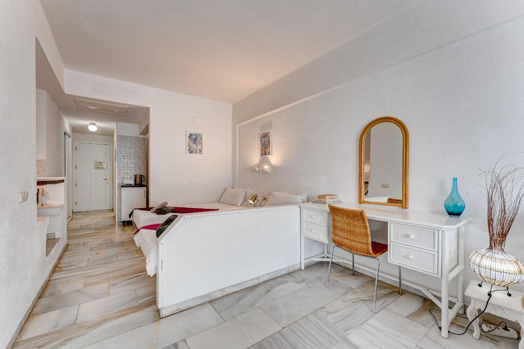 Graceful Brand New Studios In Altamira Costa Adeje  Exterior photo